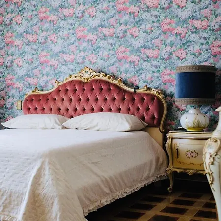 아파트 Le Sirenette Luxury Rooms