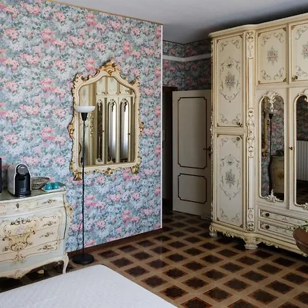 Le Sirenette Luxury Rooms 아파트 *